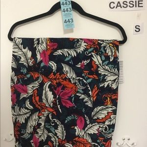 LulaRoe s Cassie